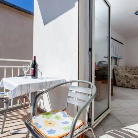 Apartment Jere - 30 M From Vinisce