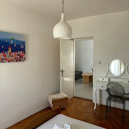 Jere - 30 M From Apartment Vinisce