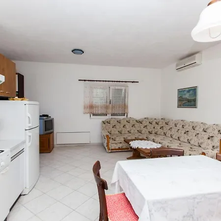 Apartment Jere - 30 M From